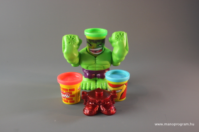 PlayDoh Hulk és Rainbow Das
